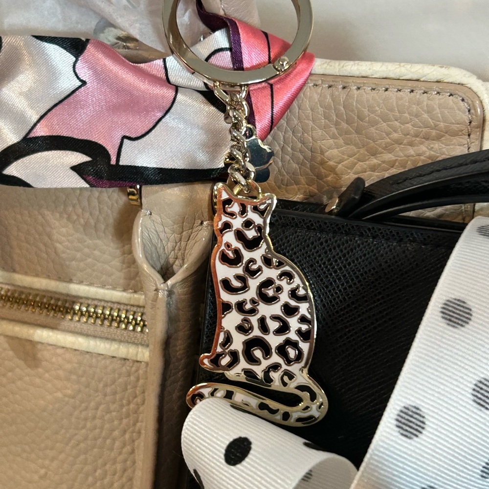 Kate Spade Cat Keychain - Picture 11 of 13